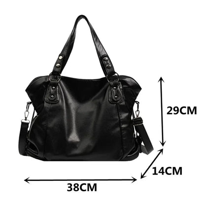 Chic Hobo Shoulder Bag for Everyday Style