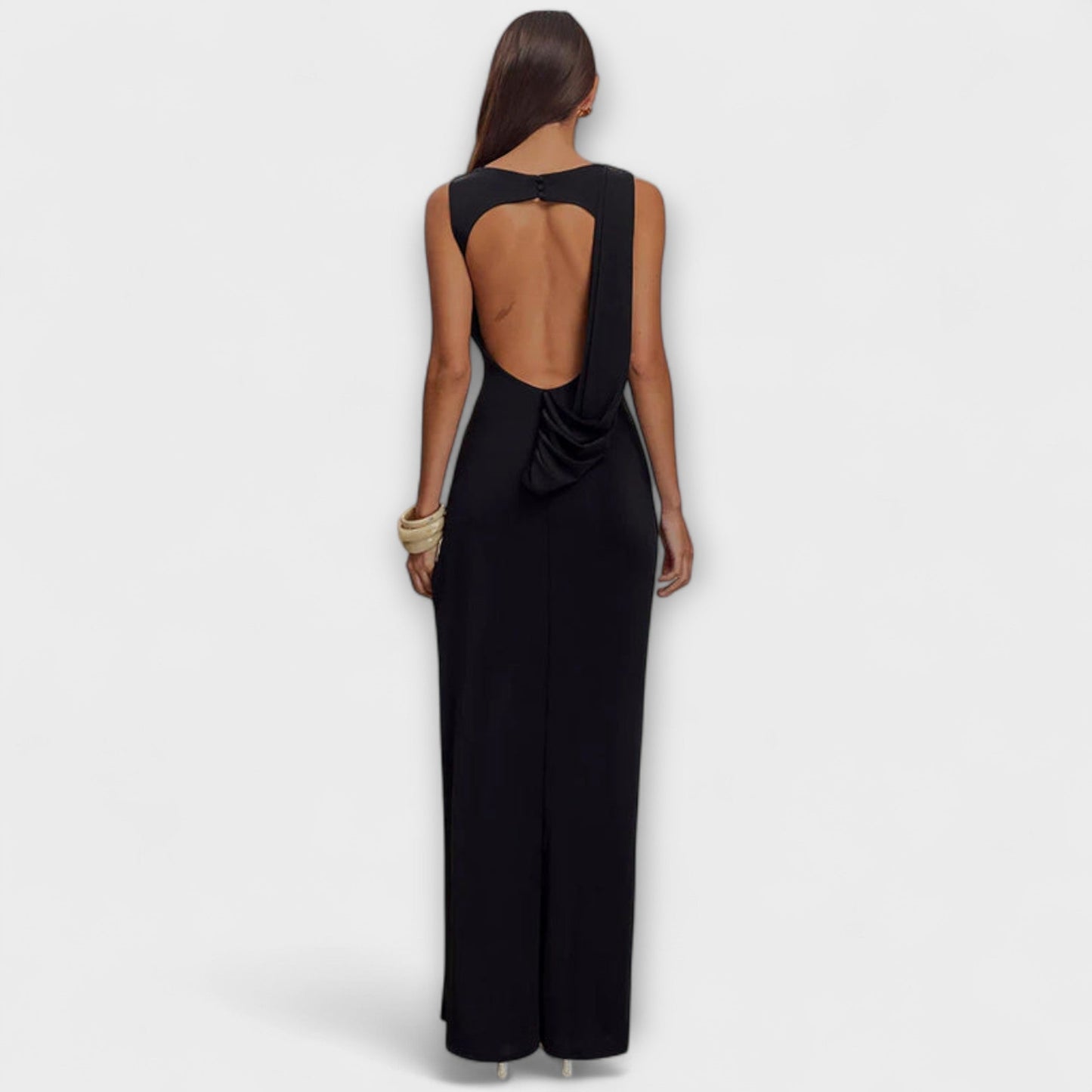 Chic Maxi Dress with High Slit for Any Occasion